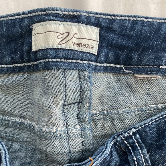 Venezia jean shorts - Picture 4 of 4
